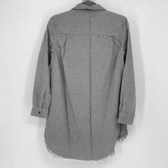 BDG Grey button down slit sides  fringe hem shirt - Picture 13 of 13